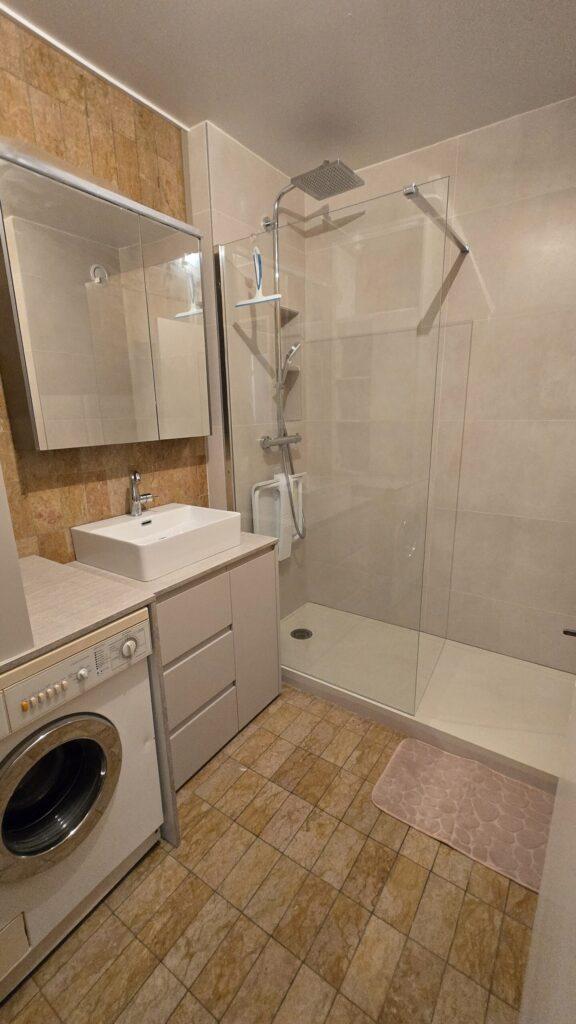 Transformer une baignoire en douche : un vrai gain de confort au quotidien