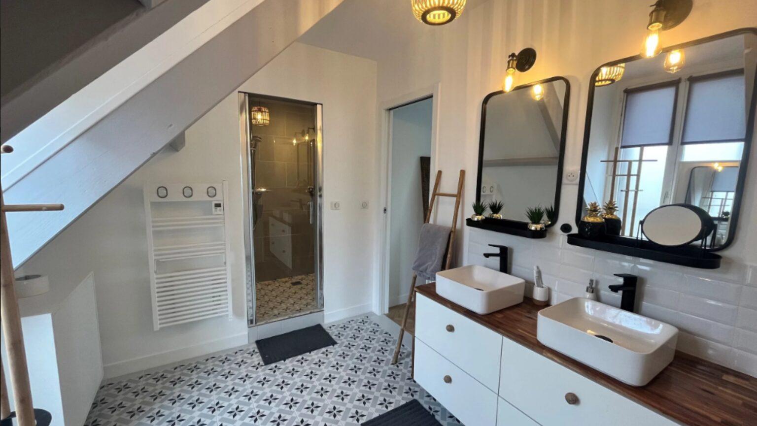 Comment gérer une rénovation “occupée” à Paris : le guide complet pour vivre dans son logement pendant les travaux