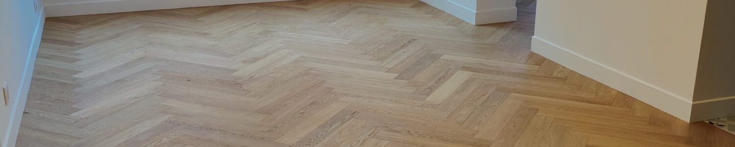 Photographie du magnifique rendu de la pose du parquet en pointe de Hongrie